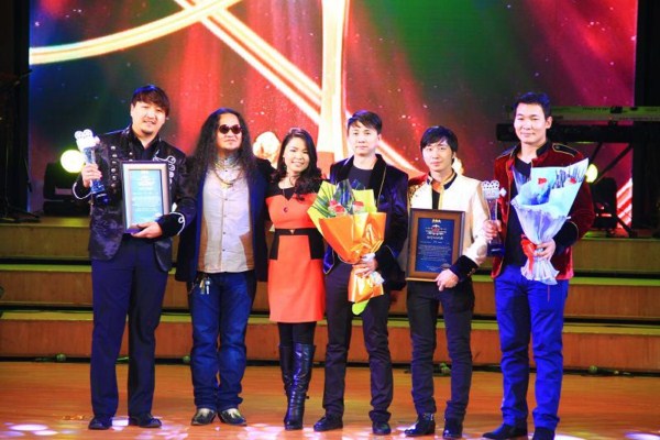 “UBS MUSIC VIDEO AWARDS-2013” наадам шилдэгүүдээ тодрууллаа